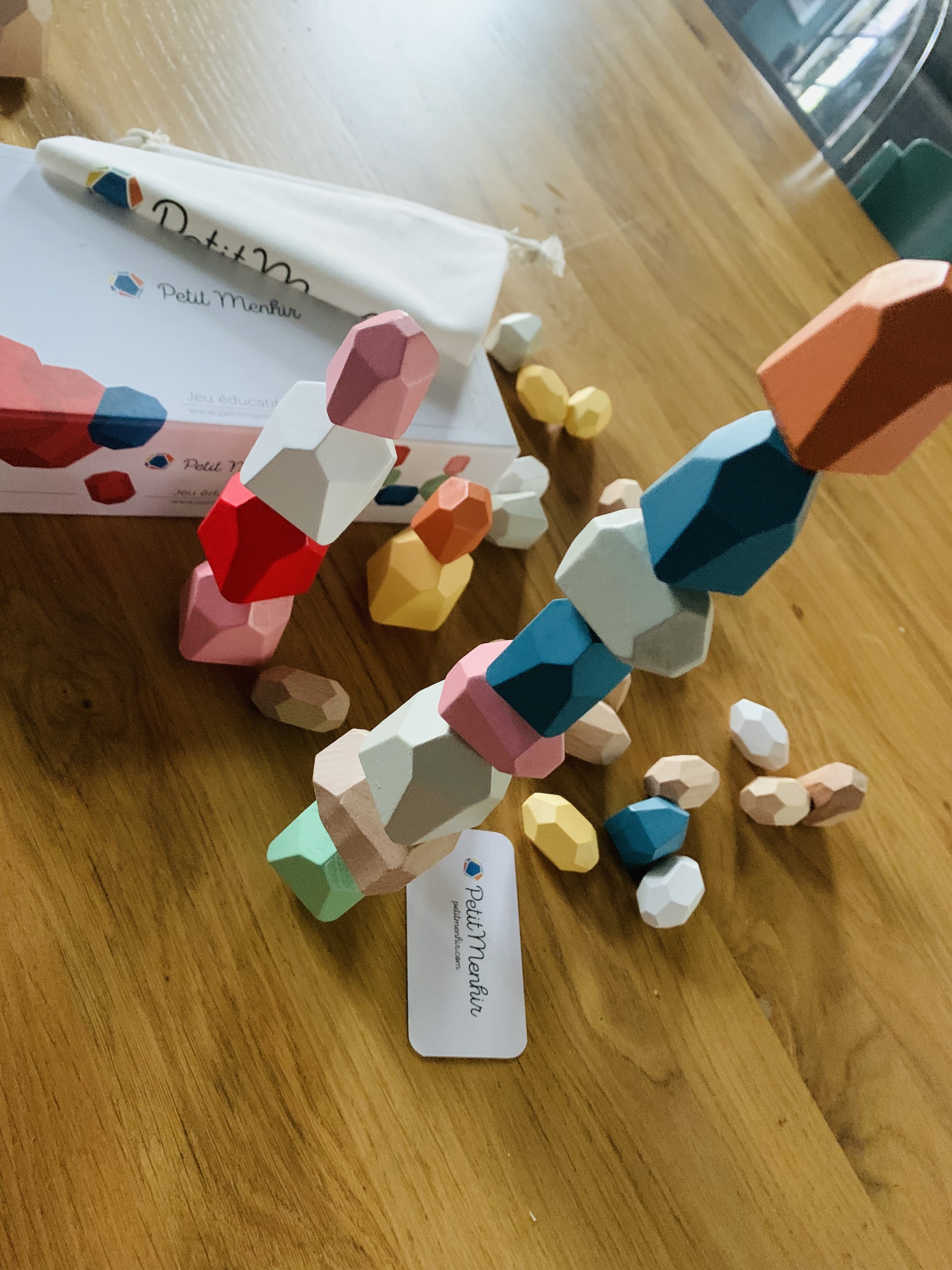 Jeu de stacking de Menhirs en bois personnalisable - Jouet Montessori –  lespetitscitrons