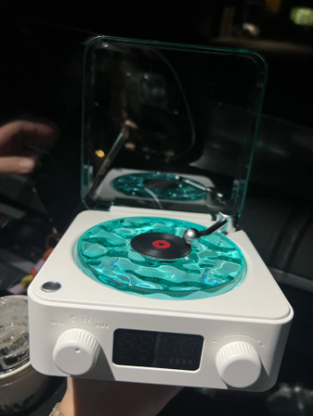 Aqua Vinyl Speaker